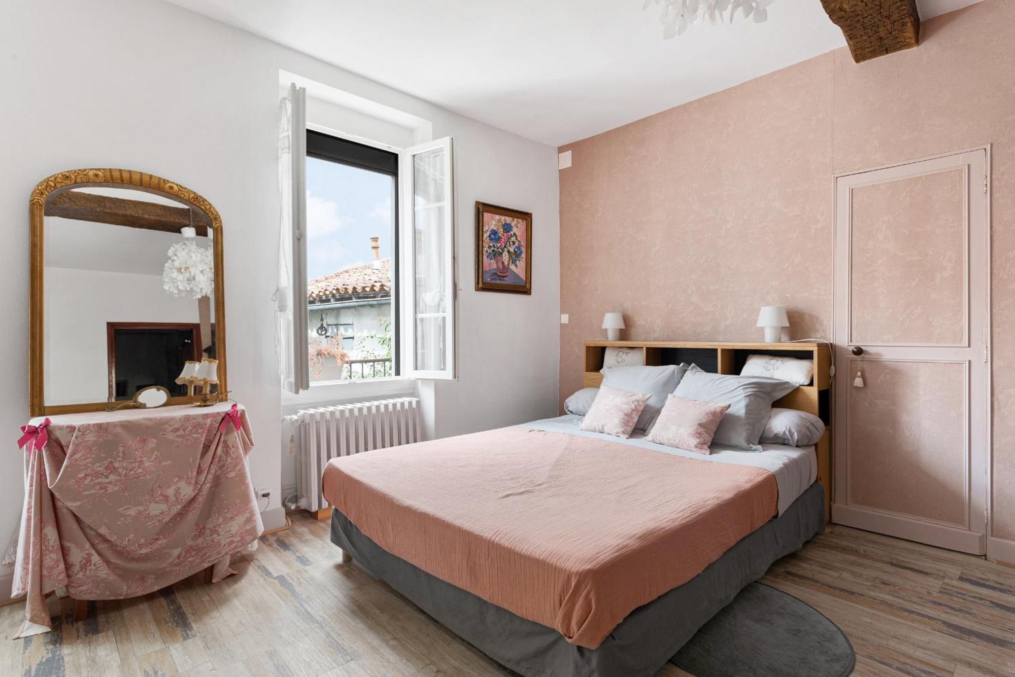 Au Nid De La Madeleine Bed and Breakfast Gaillac Exteriör bild