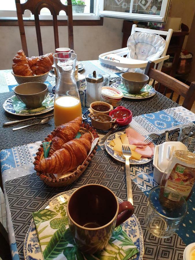 Au Nid De La Madeleine Bed and Breakfast Gaillac Exteriör bild